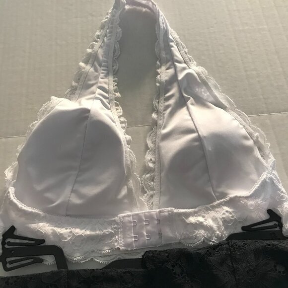 NWT - Marilyn Monroe Floral Lace Halter Bras - Picture 5 of 6